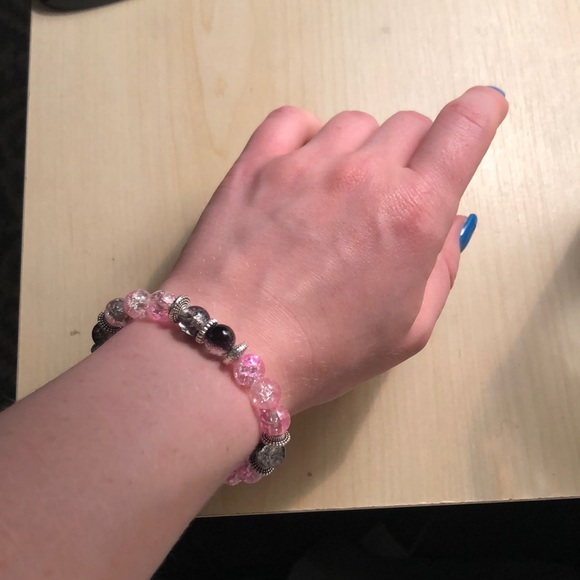 🌸Handmade Glass Bead Stretch Bracelet - Picture 3 of 3